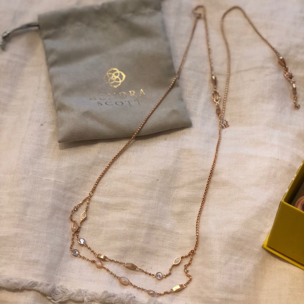 NWOT Kendra Scott wrap necklace